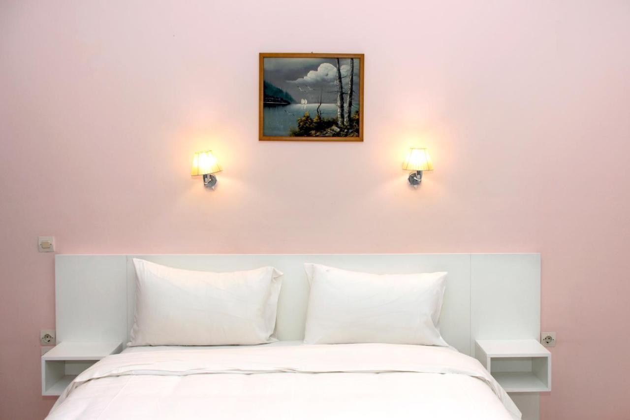Revekka Rooms Kissamos Exterior photo