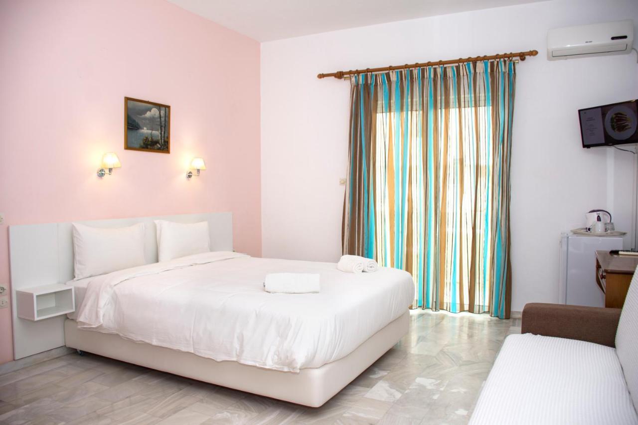 Revekka Rooms Kissamos Exterior photo