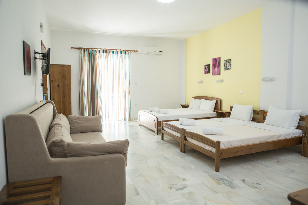 Revekka Rooms Kissamos Exterior photo